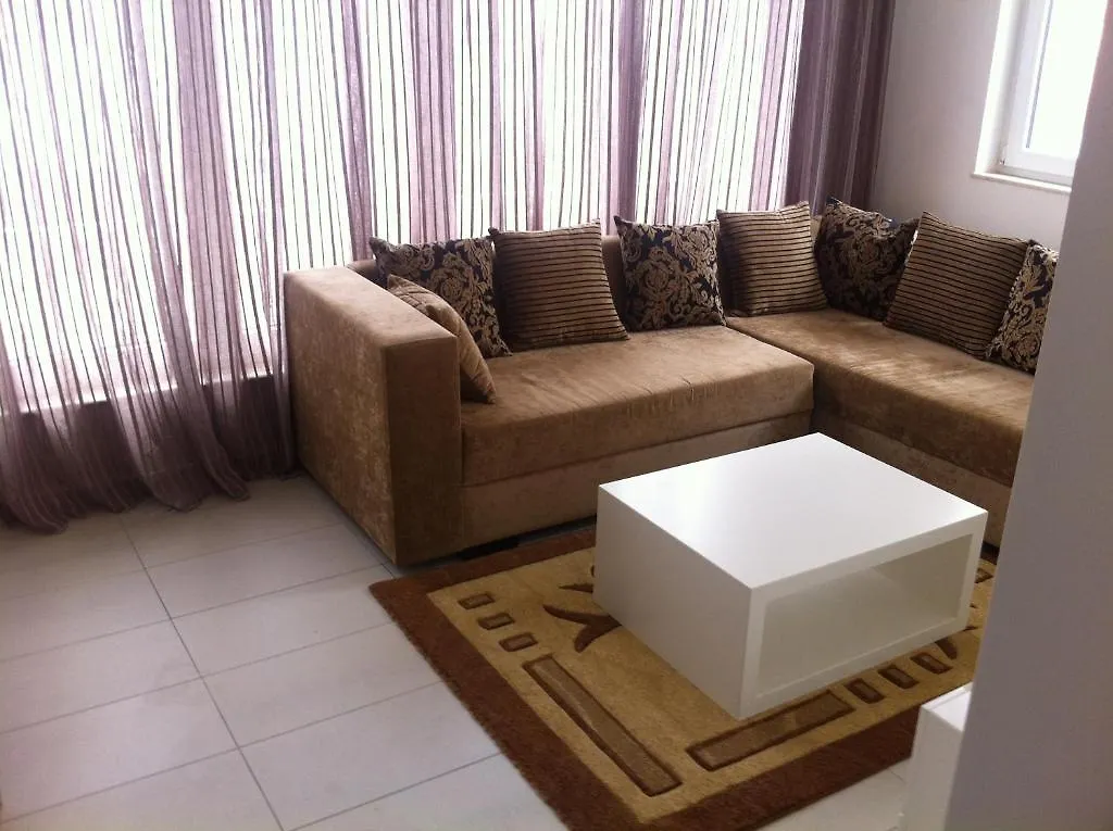 Kodra E Diellit Residence Tirana 4*,